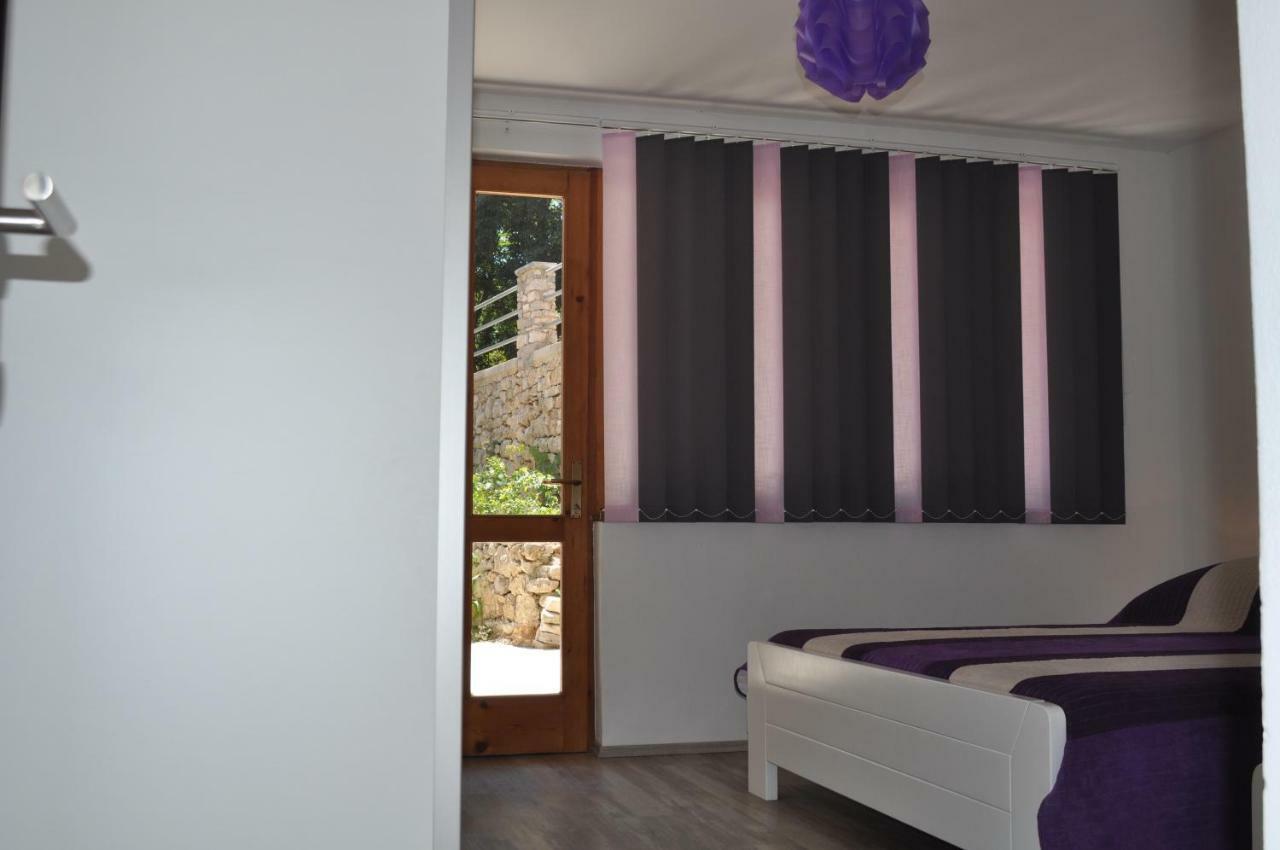 Bay Sascica Apartment Sali Bagian luar foto
